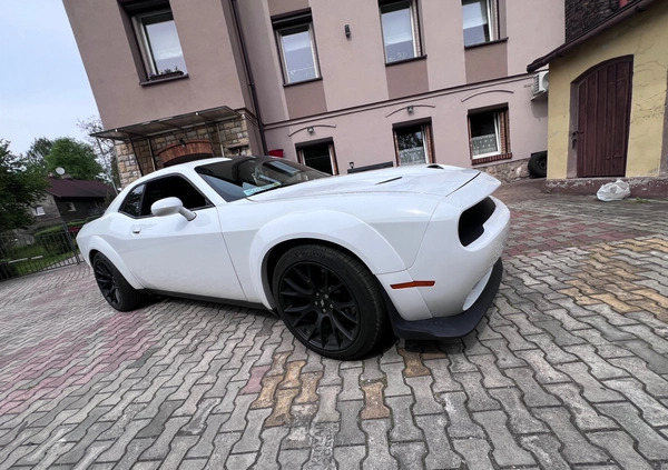 Dodge Challenger cena 130999 przebieg: 76000, rok produkcji 2016 z Szprotawa małe 254